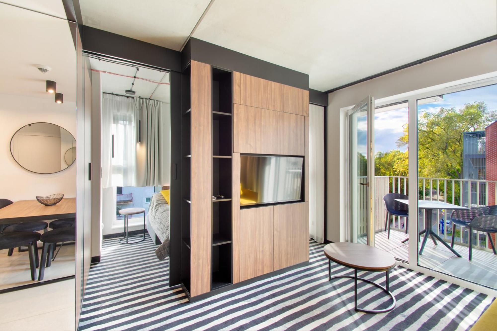 Rentplanet - Port Apartment